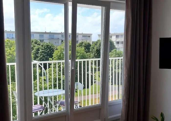 Appartement Lumineux Idealement Situe A Proximite De Musees Equipements Sportifs Salle De Spectacle Commerces *